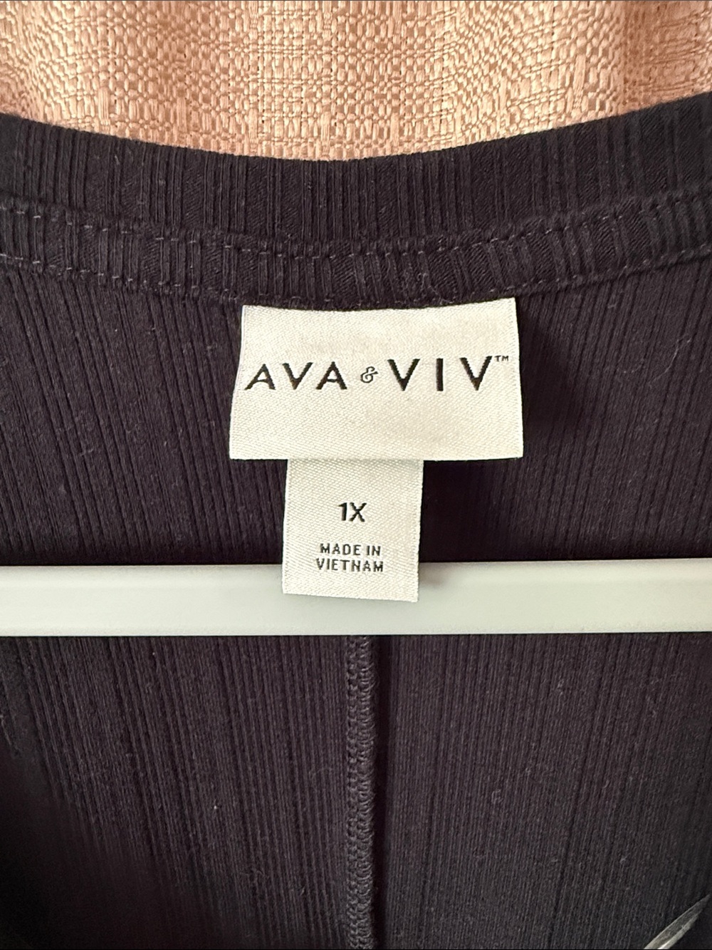 Ava & Viv Black Ribbed Long-Sleeve Tee - Picture 2 of 2